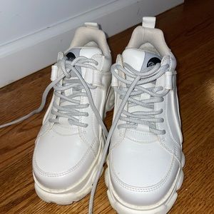 Buffalo New London Platform Sneakers